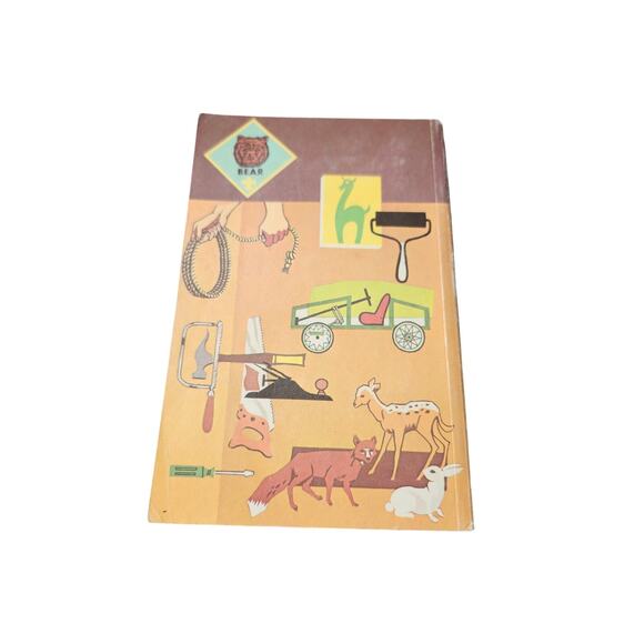 Vintage 1979 Bear Cub Scout Book Paperback Boy Scouts of America BSA Americana - Picture 2 of 6